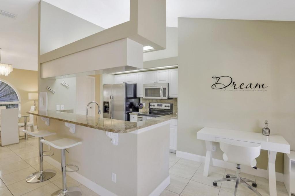 Villa Valmora Cape Coral Exterior photo