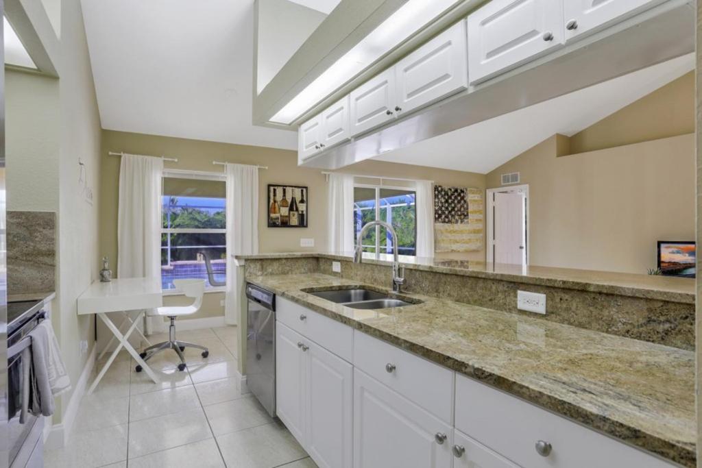 Villa Valmora Cape Coral Exterior photo